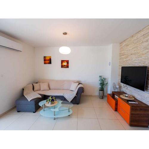 Charming Three Bedroom House Turanj