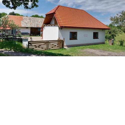 Chata Chotár Nová Baňa