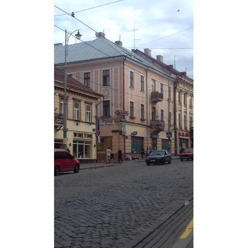 Chernivtsi city center hostel