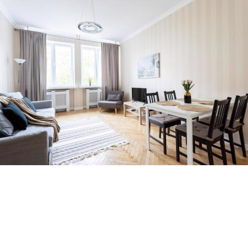Chic Apartment - 10 People - City Center -Nowy Swiat