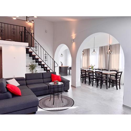 Chic Spacious Apartment Surrounded by Nature Near Opatija