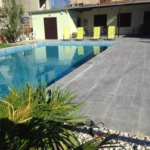 Chill Out Beach Apartments