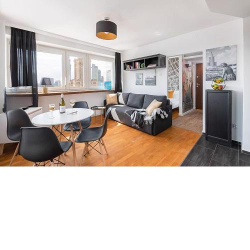 Chmielna 35 - City View Apartment by Noclegi Renters