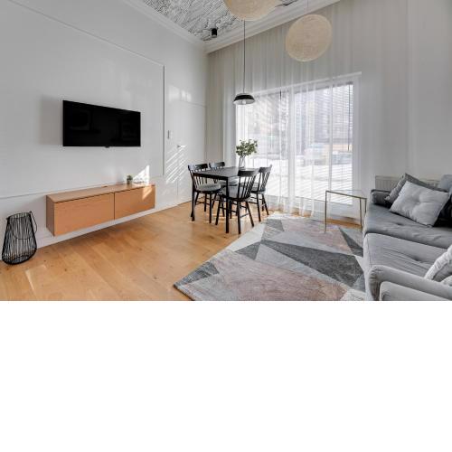Chmielna Park - City Center & Parking by Downtown Apartments