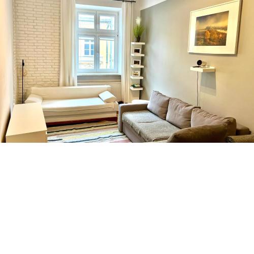 Cinema Apartment with a view of Old Town