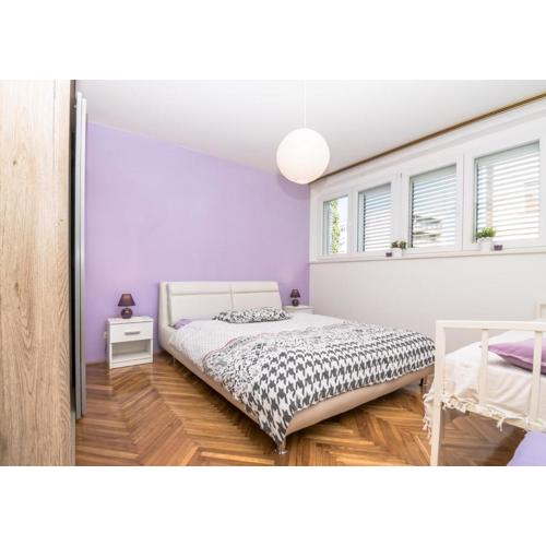 City Center Apartment with Balcony