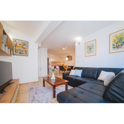 City Center LUX Apartment \
