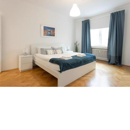 City Center Operastreet Apartment "Italy"