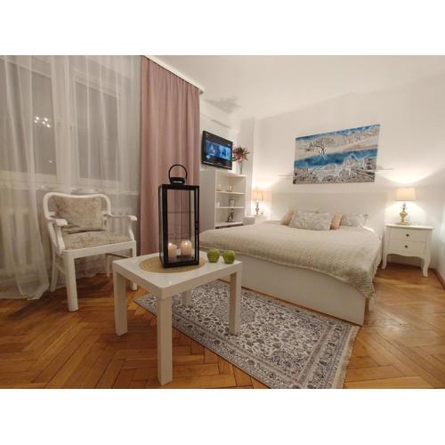 City Center Studio Apartments