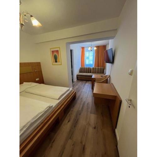 City Hotel Post 14