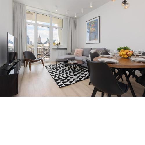 City Panorama Spacious Apartment by Renters Prestige