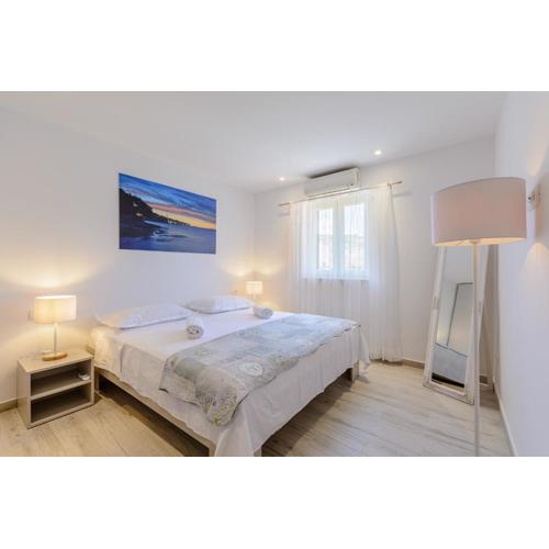 CITY VIEW APARTMENT