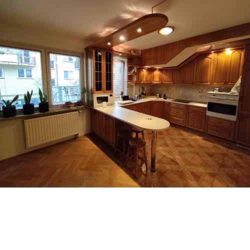 Classic Apartament Metro Kabaty
