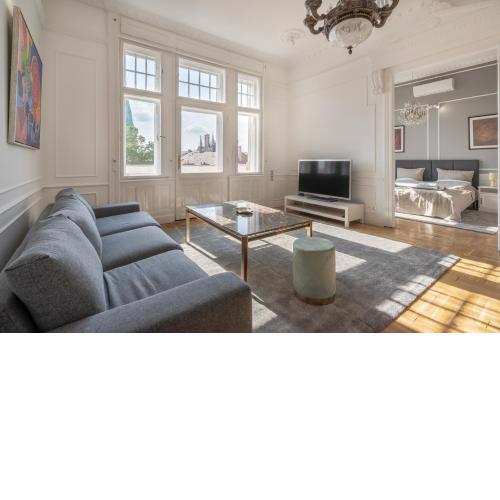 Classical apartment with a modern touch!