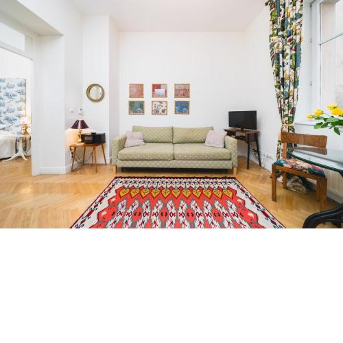 Classy Old Town Suites - by Upstairs