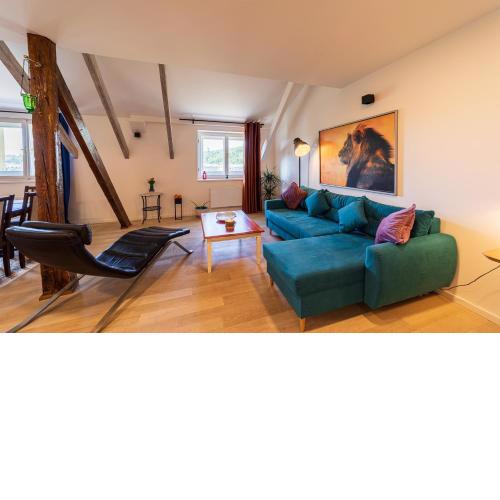 Classy Riverside Apartment in the Old Town of Prague