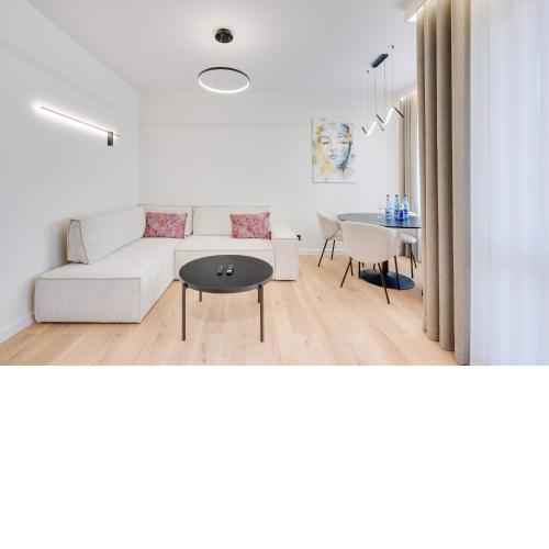 Classy Royal by OneApartments