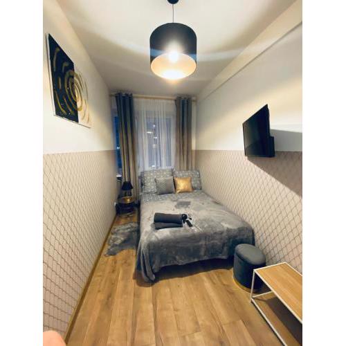 ClickTheFlat Wola Apart Rooms