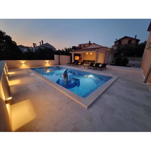 Coco Villa & apartments with heated pool