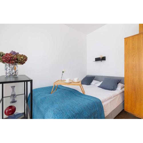 Colorful Studio near the Spodek Arena in Katowice by Noclegi Renters