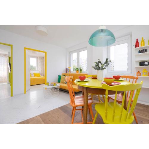 Colorful Two Bedroom Apartment Platynowa Warsaw Perfect for Remote Work by Noclegi Renters
