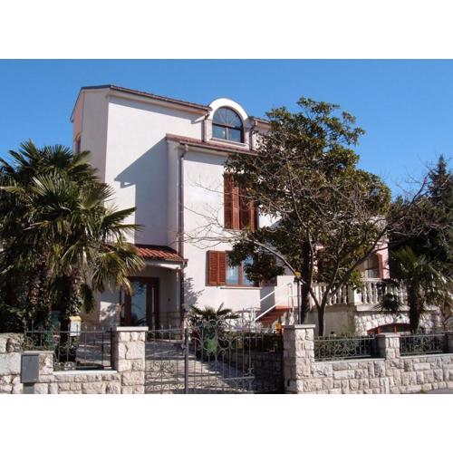 Comfort Beachfront Crikvenica Apartments