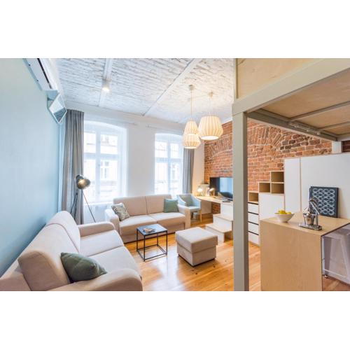 Comfort & Modern Studio by Market Square with AC AS Home S5