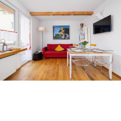 Comfortable Apartment Chramcówki in the Centre of Zakopane by Noclegi Renters