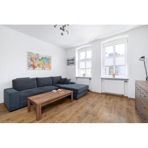 Comfortable Apartment Near the Old Town by Noclegi Renters