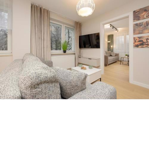 Comfortable Apartment Warsaw Wola & Balcony by Noclegi Renters