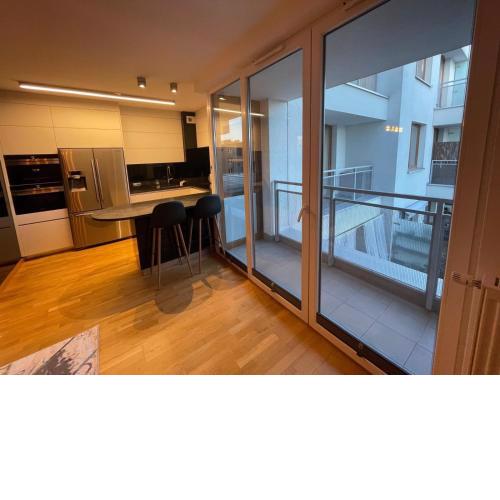 Comfortable apartment with 2 bedrooms and 2 balconies on Borkowska street