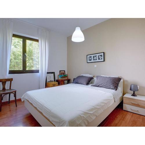 Comfortable apartment with private terrace