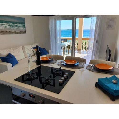 Comfortable family apt Iris 20m from beach in Mandre