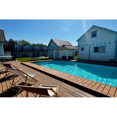Comfortable holiday houses near the sea, Rewal