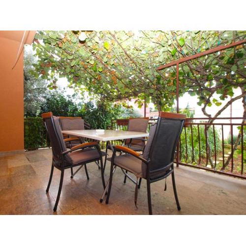 Comfortable stay in Fazana with outdoor space