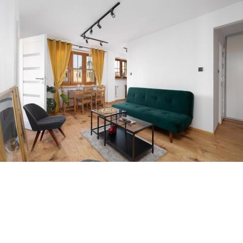 Comfortable Two-Bedroom Apartment Poznań by Noclegi Renters