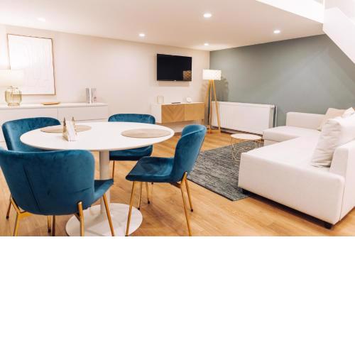 Comfy designer apartment in ruin pub district