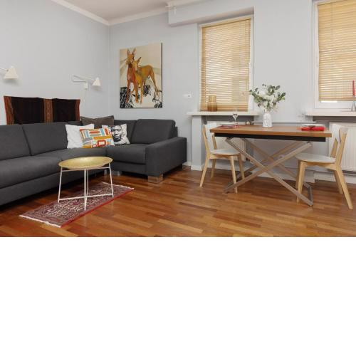 Comfy Warsaw City Centre Apartment by Noclegi Renters