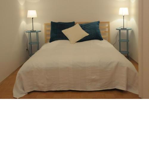 Completely Renovated Apartment Top 16 - Easy Self Check in