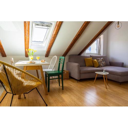 Cool attic apartment Marina