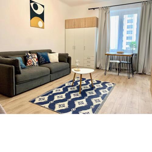 Cool Life Apartment