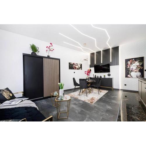 Copper Apartment by Cracovia Prime