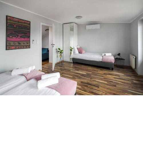 Corner Apartments