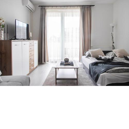 Corvin Gem Apartment with PARKING