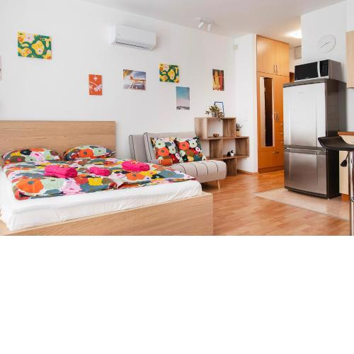 Corvin Gem2 Apartment with Parking