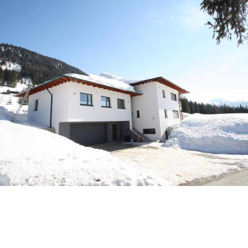 Cosy Apartment in Annaberg with Private Garden