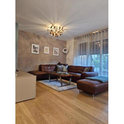 Cosy & elegant Cityhouse with garden