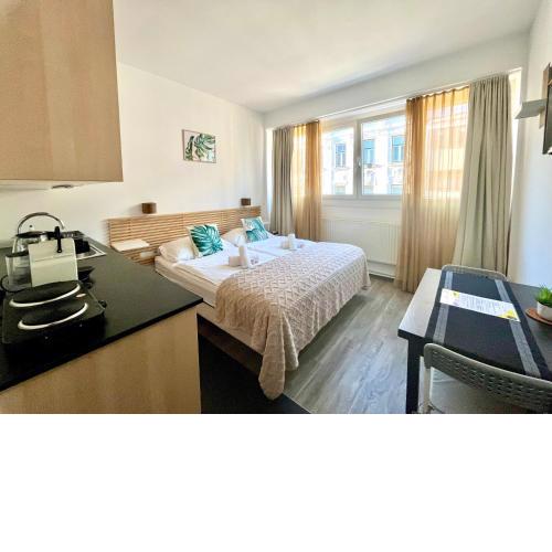 Cosy & green studio apartment in central station district