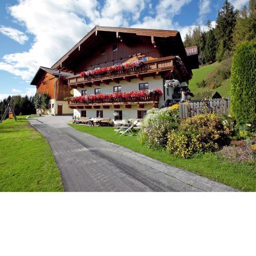 Cosy holiday home near ski area