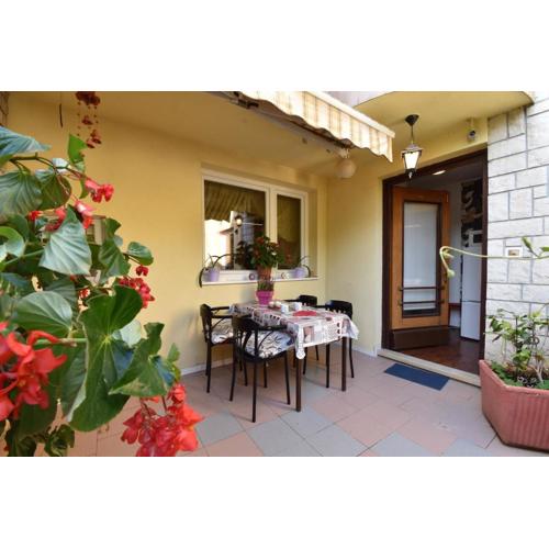 Cosy Medulin apartments with terrace